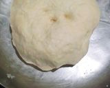 A picture of step 4 of Qeemy ki kachori.