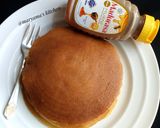 A picture of step 10 of Eggless pancake😍.