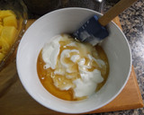 Foto del paso 1 de la receta: Mango fresco y yogurt con chía, semillas de amapola y chocolate amargo