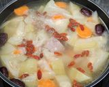 A picture of step 11 of Shark's fin melon soup.