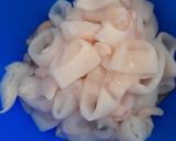 Foto langkah ke 1 dari resep Cumi Goreng Tepung Krispi.