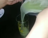 A picture of step 1 of Cucumber juice🍹.
