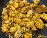 Une image de l'étape 4 de Poulet curry crémeux.