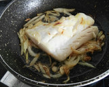 Foto del paso 4 de la receta: Bacalao al horno con anchoas