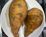 Foto del paso 1 de la receta: Camotes rellenos de picadillo en microondas
