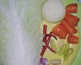 Foto langkah ke 1 dari resep Capcay Udang Kuah Pedas.