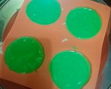 Foto langkah ke 6 dari resep Bolu Kukus Semangka.