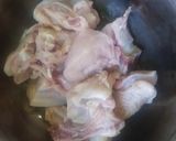 Foto langkah ke 1 dari resep Sup Ayam Simple.