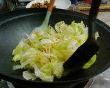 รูปขั้นตอนการทำที่ 4 ของ ผักกาดแก้วผัดน้ำมันหอย