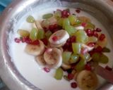 A picture of step 4 of Mixed fruit raita.
