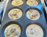A picture of step 5 of Garlicky Sausage Muffins.