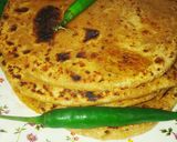 तवा आलू पराठा (tawa aloo paratha recipe in Hindi) रेसिपी चरण 5 फोटो
