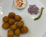ડુંગળી મરચા ના ભજીયા (Dungri Marcha Bhajiya Recipe In Gujarati) રેસીપી સ્ટેપ3ફોટો