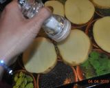 A picture of step 3 of Potato pizza  پتیزا سیب زمینی.