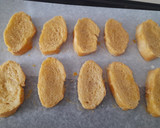 Foto del paso 3 de la receta: Torrijas al horno y sin azúcar