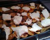 Foto del paso 5 de la receta: Carne de cerdo marinada con papas y batatas