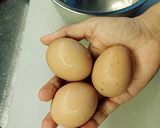 Foto langkah ke 1 dari resep Cara Masak Orak Arik Telur Wortel Saus Tiram.