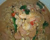 Foto langkah ke 6 dari resep Mie Jawa Udang Telur Sosis.