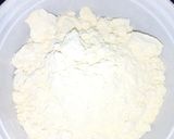 A picture of step 1 of Methi paratha.