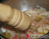 A picture of step 4 of Beloved shrimp pasta.