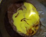 Foto langkah ke 2 dari resep Bolu karamel a.k.a sarang semut mini.