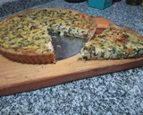Foto del paso 3 de la receta: Tarta de puerro y verdeo con masa casera fácil y rápida 😛