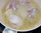 Foto langkah ke 1 dari resep Opor Ayam Kuning.