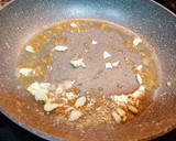 Foto del paso 3 de la receta: Colas de langostinos salteados
