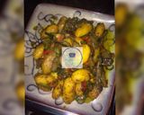 A picture of step 3 of Beef and vegetables sauce with potatoes.