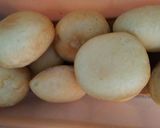 Foto langkah ke 8 dari resep Roti goreng,,empuuk buangeeet.