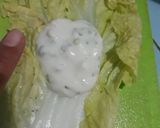 Foto langkah ke 3 dari resep Sawi Gulung Aci Kuah Pedas.
