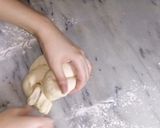 A picture of step 10 of Chicken flower buns recipe.