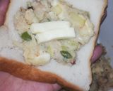 A picture of step 4 of Chicken Cheese Fried Bread Roll.
