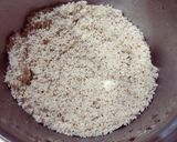 ક્રશ પીનટ ચીક્કી (Crushed Peanut Chikki Recipe In Gujarati) રેસીપી સ્ટેપ2ફોટો