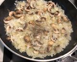 Foto del paso 4 de la receta: Salsa de cebolla y champiñones para pastas