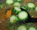 Foto langkah ke 4 dari resep Bening Labu dan Oyong.