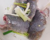 Hình bước làm 1 của món Canh cải bó xôi cá rô đồng