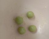 Foto langkah ke 4 dari resep Milky Matcha Ball.