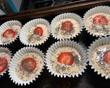 Foto del paso 3 de la receta: 🍓🧁Cupcakes saludables de frutillas 🧁🍓