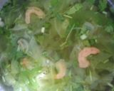 Hình bước làm 3 của món Canh xà lách nấu tôm khô