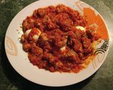 Foto del paso 10 de la receta: Pollo en salsa de tomate con huevos cocidos