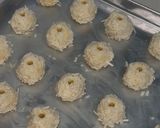 Foto langkah ke 6 dari resep Cheese Ball Crackers.