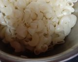 A picture of step 1 of White Sauce Pasta.