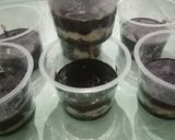 Foto langkah ke 5 dari resep 11. Oreo Dessert Cup.