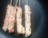 A picture of step 5 of Stick egg net sausage.