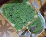 A picture of step 3 of Cheese spread vegetable sandwich.