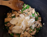 Foto del paso 4 de la receta: Pasta con pollo y chícharos