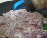 A picture of step 2 of Egg rice.