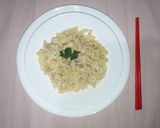 Foto langkah ke 6 dari resep Fettucini Carbonara Ayam Jamur.