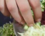 A picture of step 3 of Multicolour Sprout Salad.